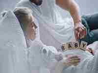 梦见自己怀孕摸到胎动什么意思(梦见自己怀孕摸到胎动什么意思啊)