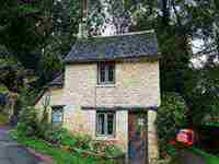 梦见整栋高楼房倒塌是什么意思(梦见整栋楼房倒塌)