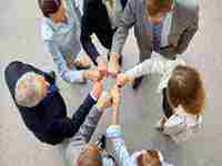 梦见自己变丑了是什么意思(梦见自己的脸部衰老)