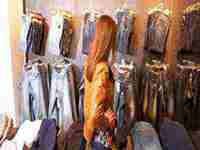 梦见给别人挑裤子(梦见给别人挑裤子什么意思)