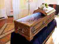 梦见公路上是一条河(梦见公路上是一条河流)