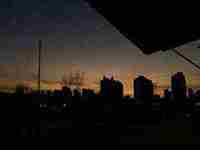 梦见活着妈妈去世大哭(做梦梦见活着的妈妈死了大哭)