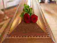 梦见自己趴在泥里(梦见自己趴在泥里睡觉)