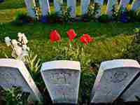 梦见自己化妆很漂亮是什么意思(女人梦见自己化妆什么预兆)