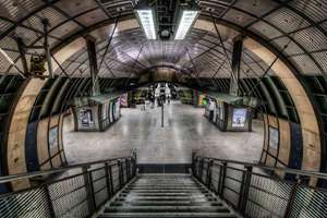 总是梦见吃东西(梦见总是吃东西有什么预兆)