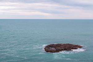 梦见剪头发卖钱(梦见自己剪头发卖钱是什么意思)