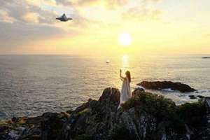 梦见自己喝啤酒(梦见喝啤酒是什么预兆)