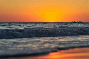 梦见鱼在锅里(梦见熟鱼在锅里有什么预兆)