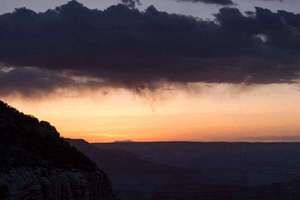 梦见给别人葡萄(梦见葡萄给别人是什么征兆)