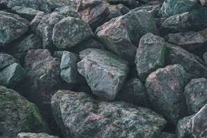 梦见尿桶满了(梦见尿桶满有什么预兆)