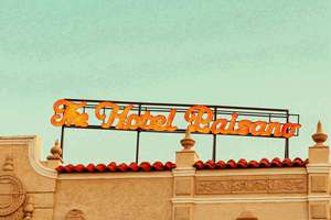 梦见被叮咬(梦到了被蚊子叮咬代表着什么)