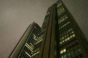 梦见自己开车拉煤(梦见自己开拉煤车有什么预兆)