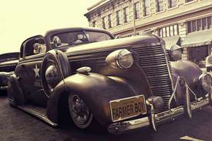 梦见鱼缸水浑浊(梦见鱼缸水浑浊是什么意思)